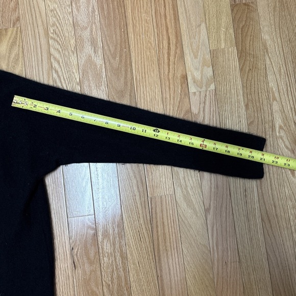 Charter Club Luxury Cashmere Black Crew Neck Sweater Women's Size Medium - Picture 7 of 8